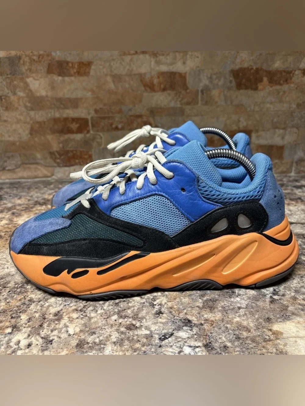 Adidas X Yeezy Boost 700 Bright Blue GZ0541 Size 9.5